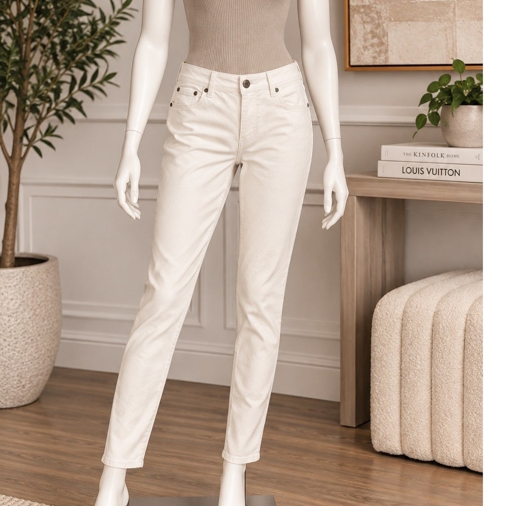 Almost Famous Women Jeans White Skinny Stretch Solid Size 5